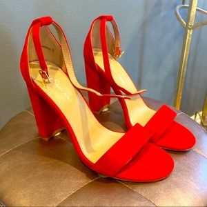 RED HEELS